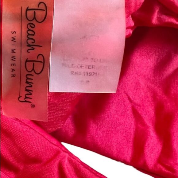 Beach Bunny Scrunch Butt Bikini Bottom - Picture 6 of 6